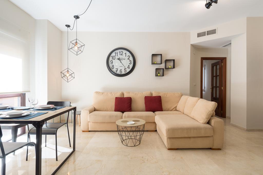 Alameda De Colon Relax & Quiet Business & Family Apartment Malaga Bagian luar foto